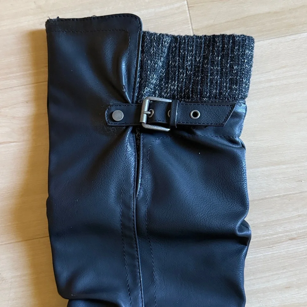 WOMENS KNEE HIGH BLACK SWEATER WESTERN RIDING BOOTS VEGAN LEATHER EUC SZ 8.5